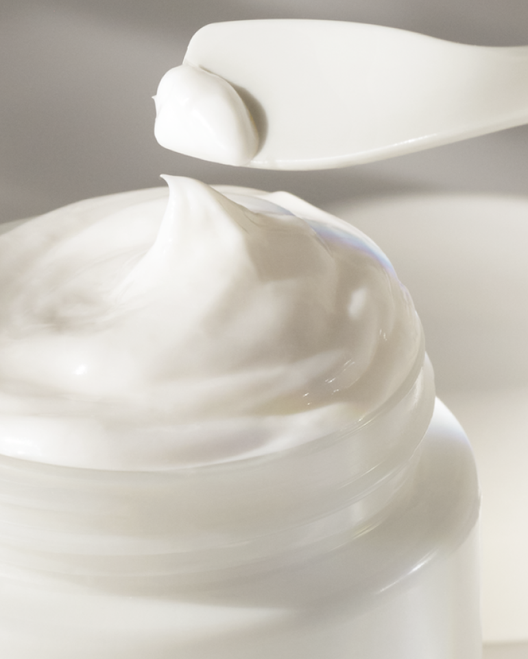 The Moisturizing Soft Cream | Plumping Moisturizer | La Mer The Moisturizing Soft Cream | Plumping Moisturizer | La Mer